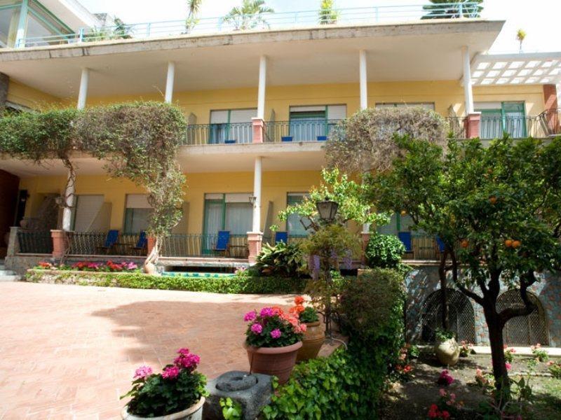 Hotel Continental Taormina Exterior photo